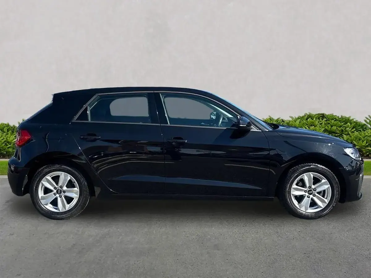 Used Audi A1 Sportback Business 95 HP (69 kW) 2023 Black Hatchback
