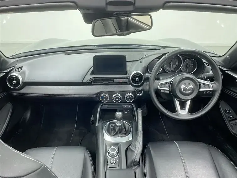 Used Mazda MX5 Inclusive 132 HP (97 kW) 2022 Grey Cabriolet