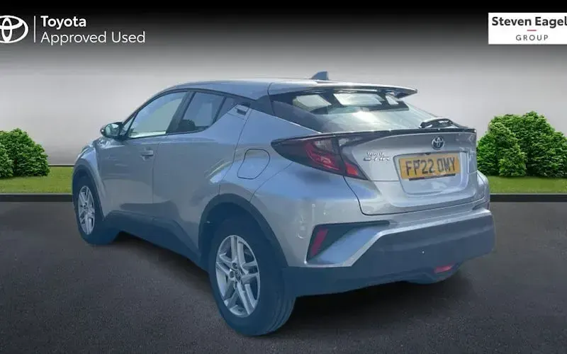 Used Toyota C-HR 122 HP (89 kW) 2022 Silver SUV