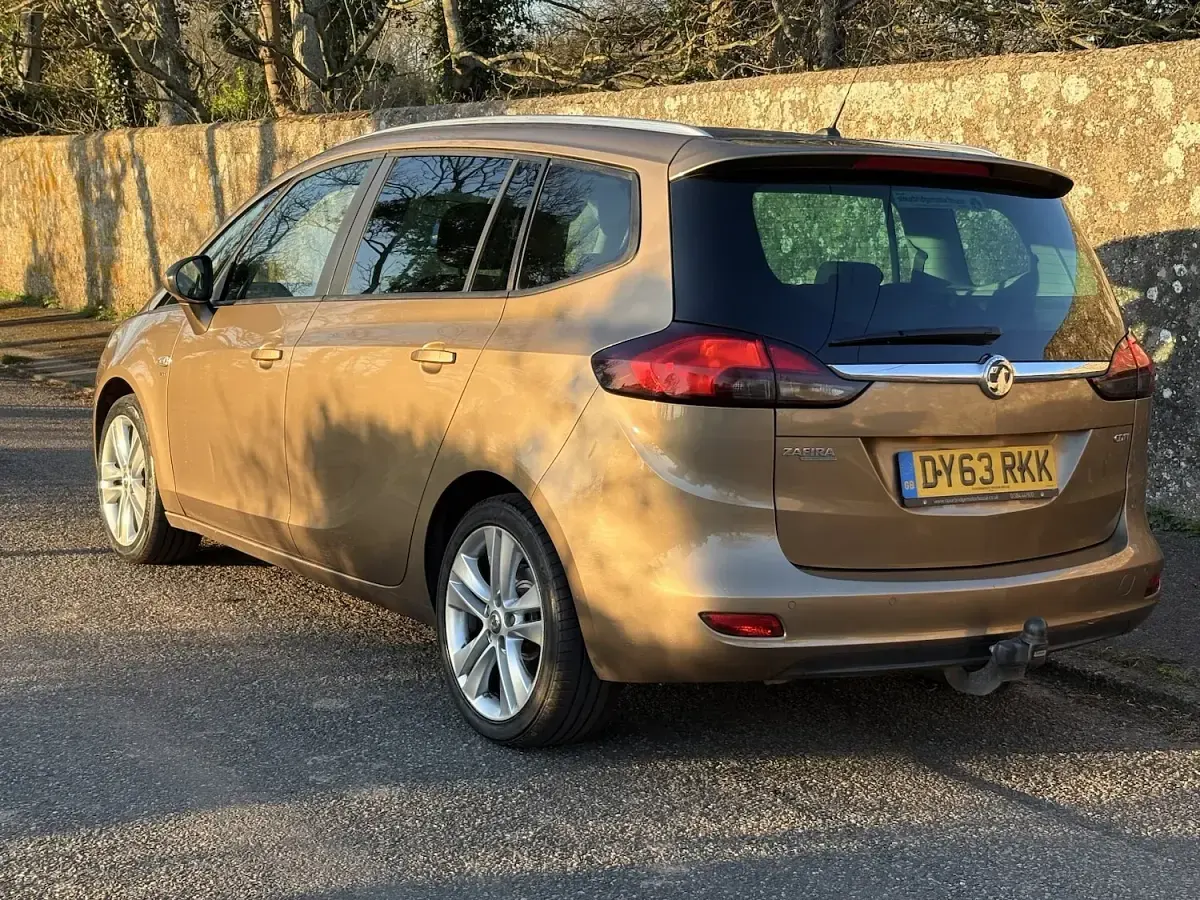 Used Vauxhall Zafira Tourer SRi 2013 Brown MPV