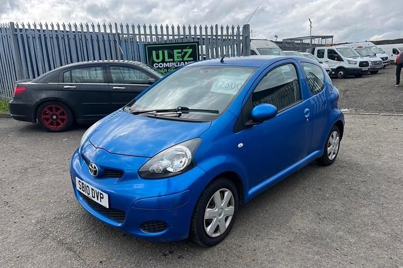 Blue Used 2010 Toyota Aygo Hatchback | £2,500 (Fair price) - Image 1/1