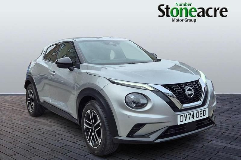 Used Nissan Juke N-Connecta 112 HP (82 kW) 2024 Silver SUV