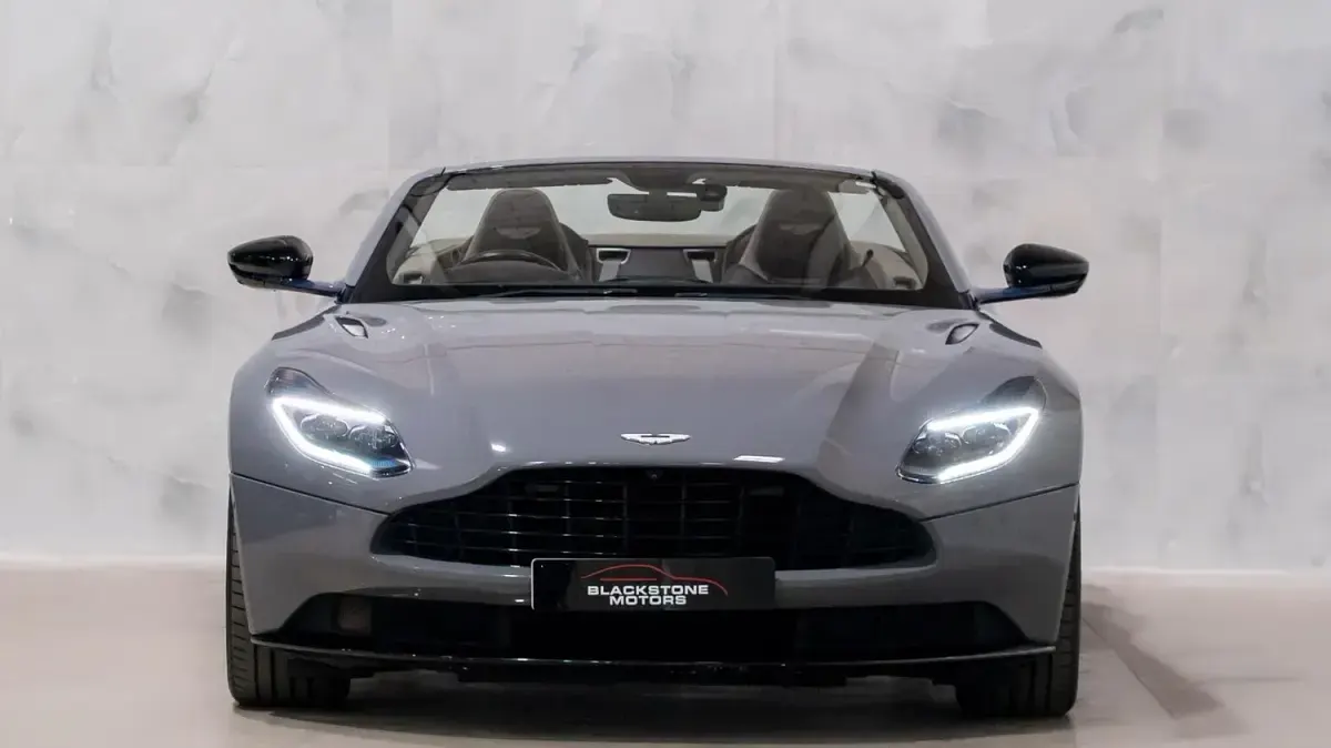 Used Aston Martin DB11 510 HP (375 kW) 2018 Grey Cabriolet