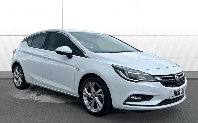 Used Vauxhall Astra SRi 101 HP (74 kW) 2018 Hatchback