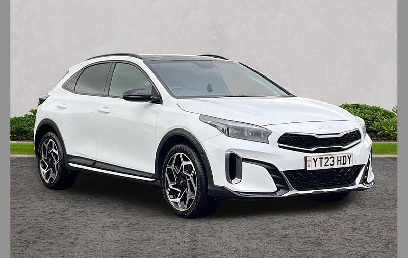 White Used 2023 Kia XCeed GT-Line S SUV | £21,390 (Fair price) - Image 1/3