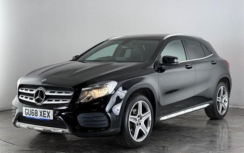 Used Mercedes GLA200 AMG line 156 HP (114 kW) 2018 Black SUV