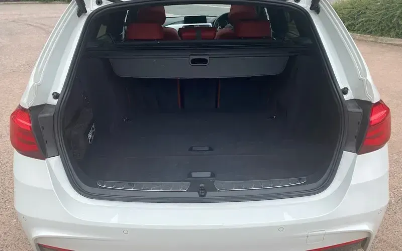 Used BMW 320 M Sport 184 HP (135 kW) 2019 White Estate