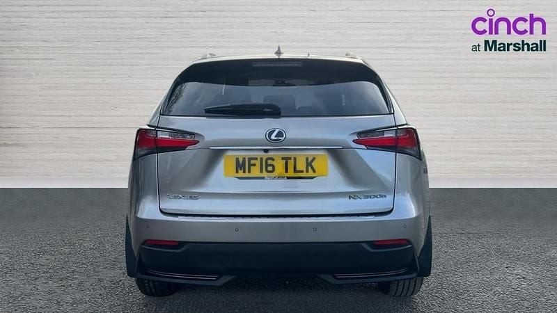 Used Lexus NX300h Luxury Line 195 HP (143 kW) 2016 Silver SUV