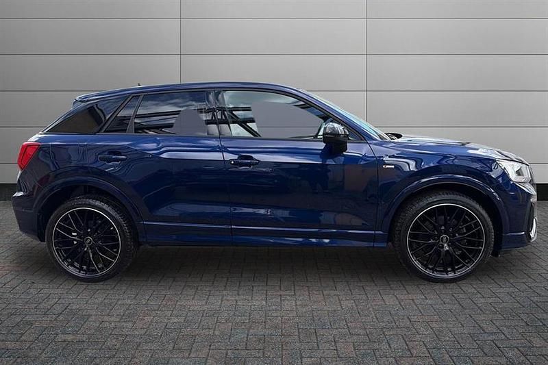 Used Audi Q2 Black Edition 150 HP (110 kW) 2022 Navarra blue SUV
