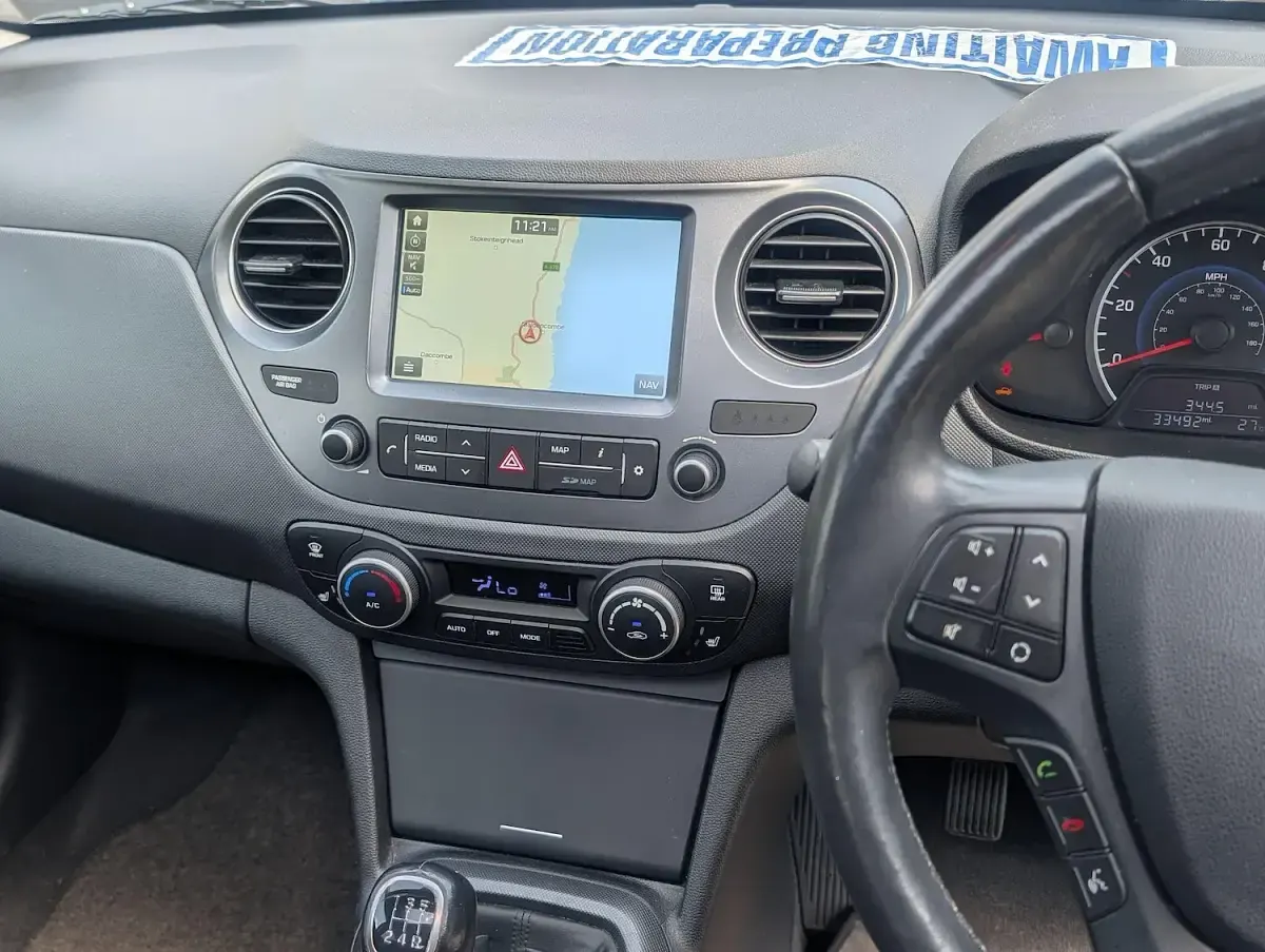 Used Hyundai i10 Premium SE 87 HP (63 kW) 2018 Blue Hatchback