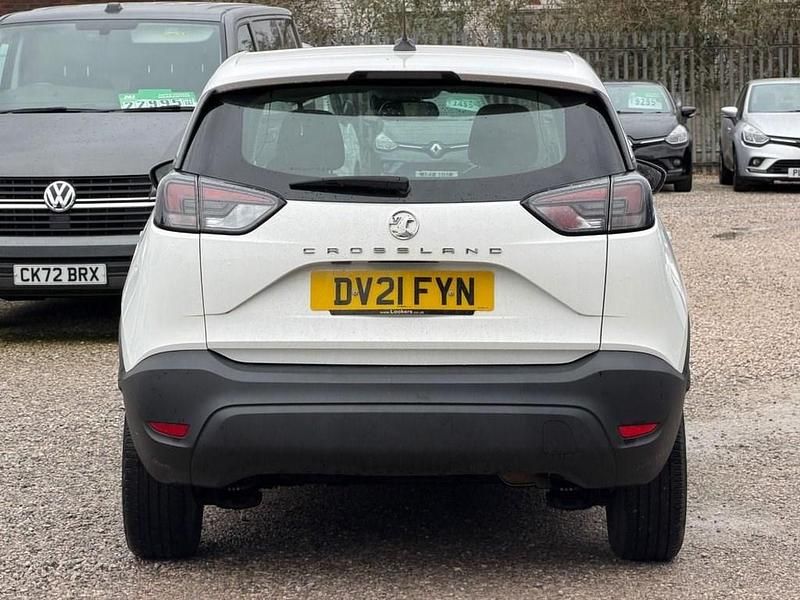 Used Vauxhall Crossland S 83 HP (61 kW) 2021 White SUV