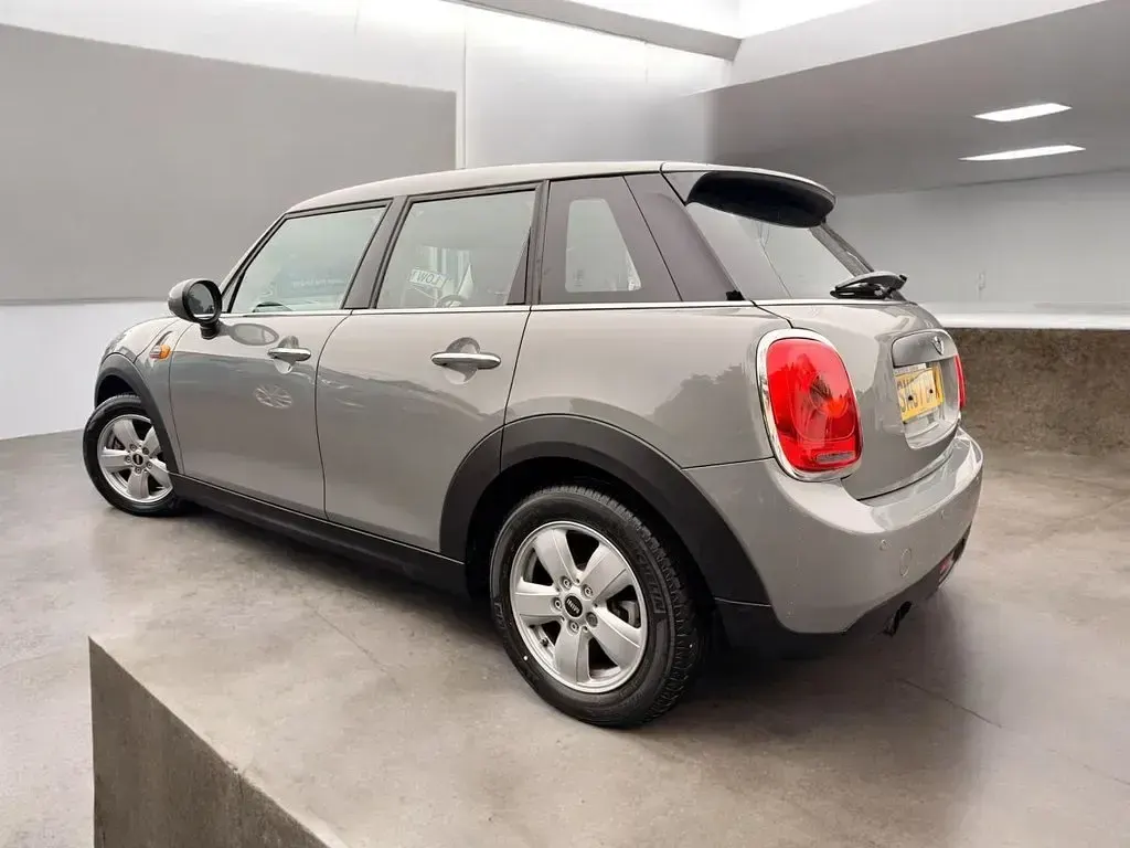 Used Mini ONE Hatch 102 HP (75 kW) 2017 Grey Hatchback