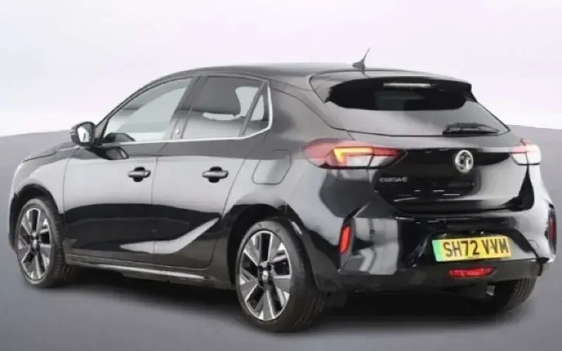 Usado Vauxhall Corsa-e Ultimate 100 kW (136 HP) 2023 Citadino