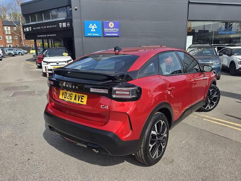 New Citroën C4 PureTech 127 HP (93 kW) 2026 Red SUV