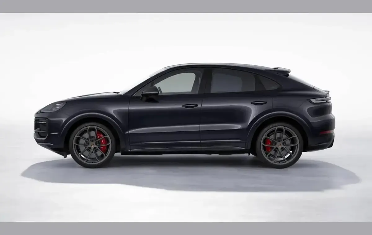 Used Porsche Cayenne 493 HP (362 kW) 2024 Black SUV