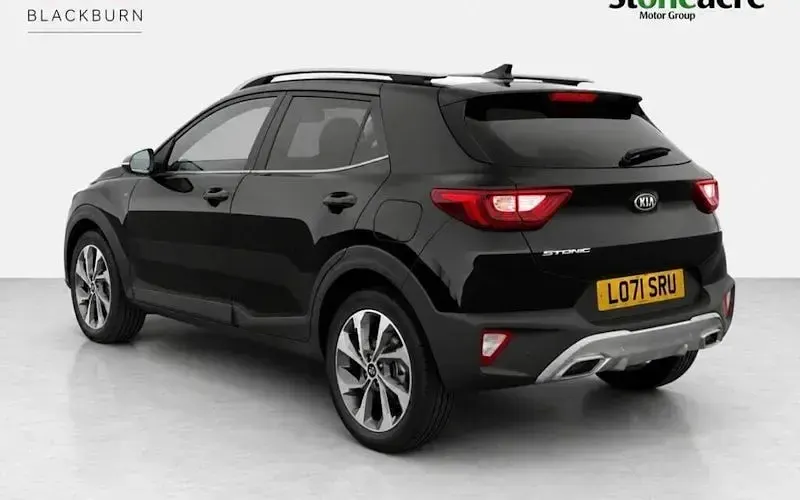 Used Kia Stonic GT-Line 120 HP (88 kW) 2023 SUV