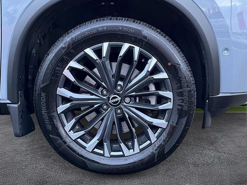 Used Nissan X-Trail Tekna 2025 Grey SUV