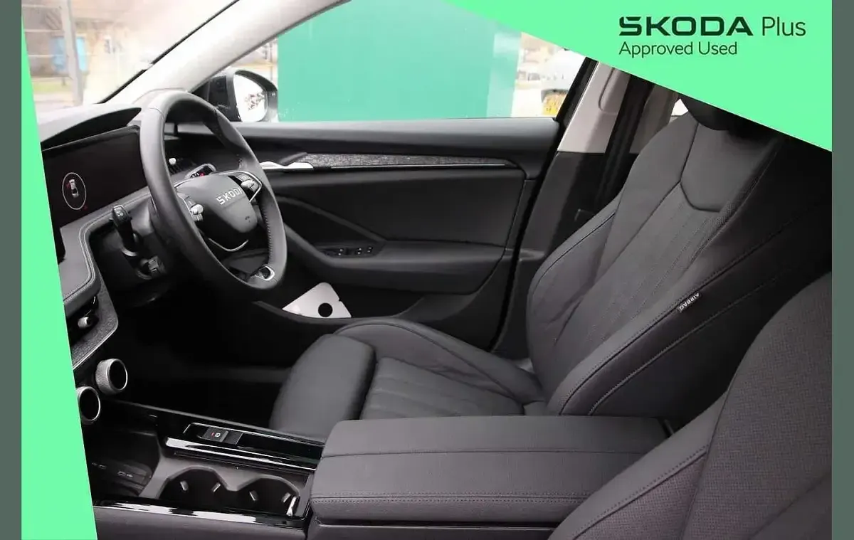 Usado Skoda Superb SE L 190 HP (139 kW) 2025 Preto Citadino
