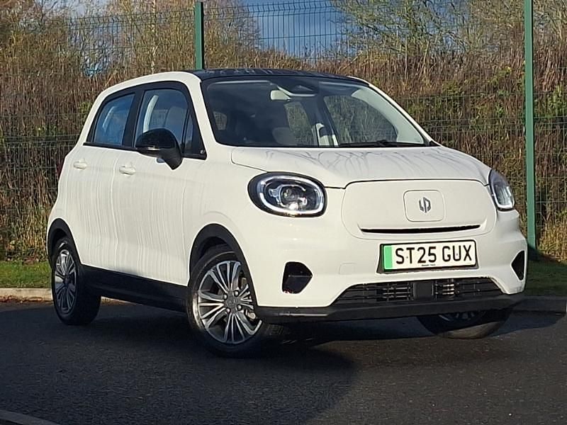 White New 2025 Leapmotor T03 Hatchback | £11,998 (Fair price) - Image 1/4
