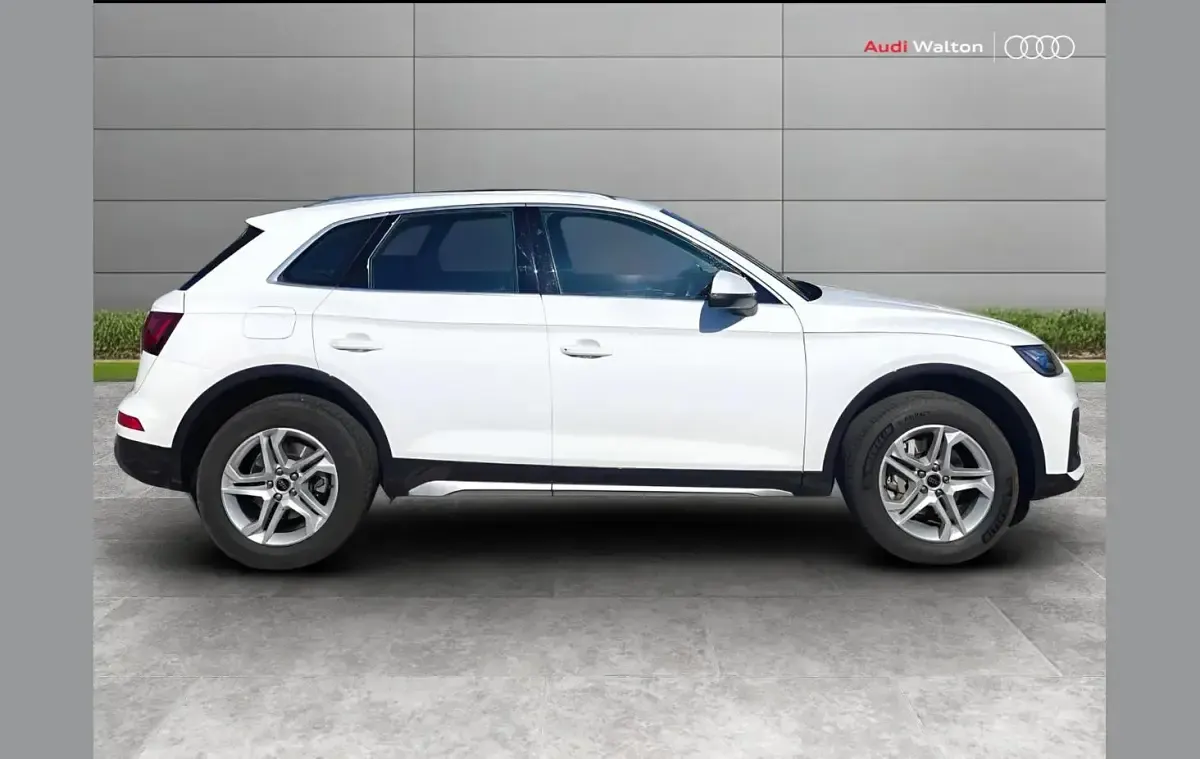 Used Audi Q5 Sport 261 HP (191 kW) 2023 White SUV