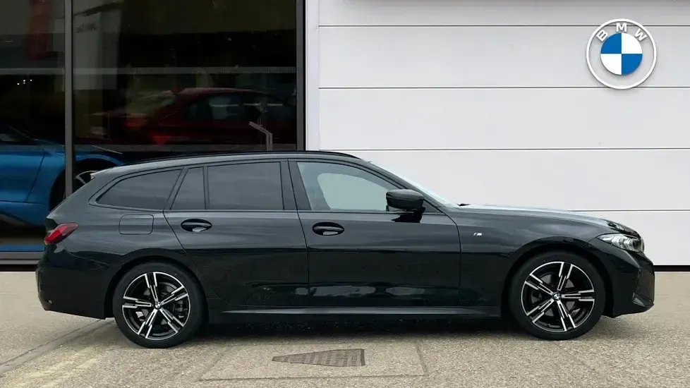 Used BMW 320 M Sport 181 HP (133 kW) 2025 Black Estate