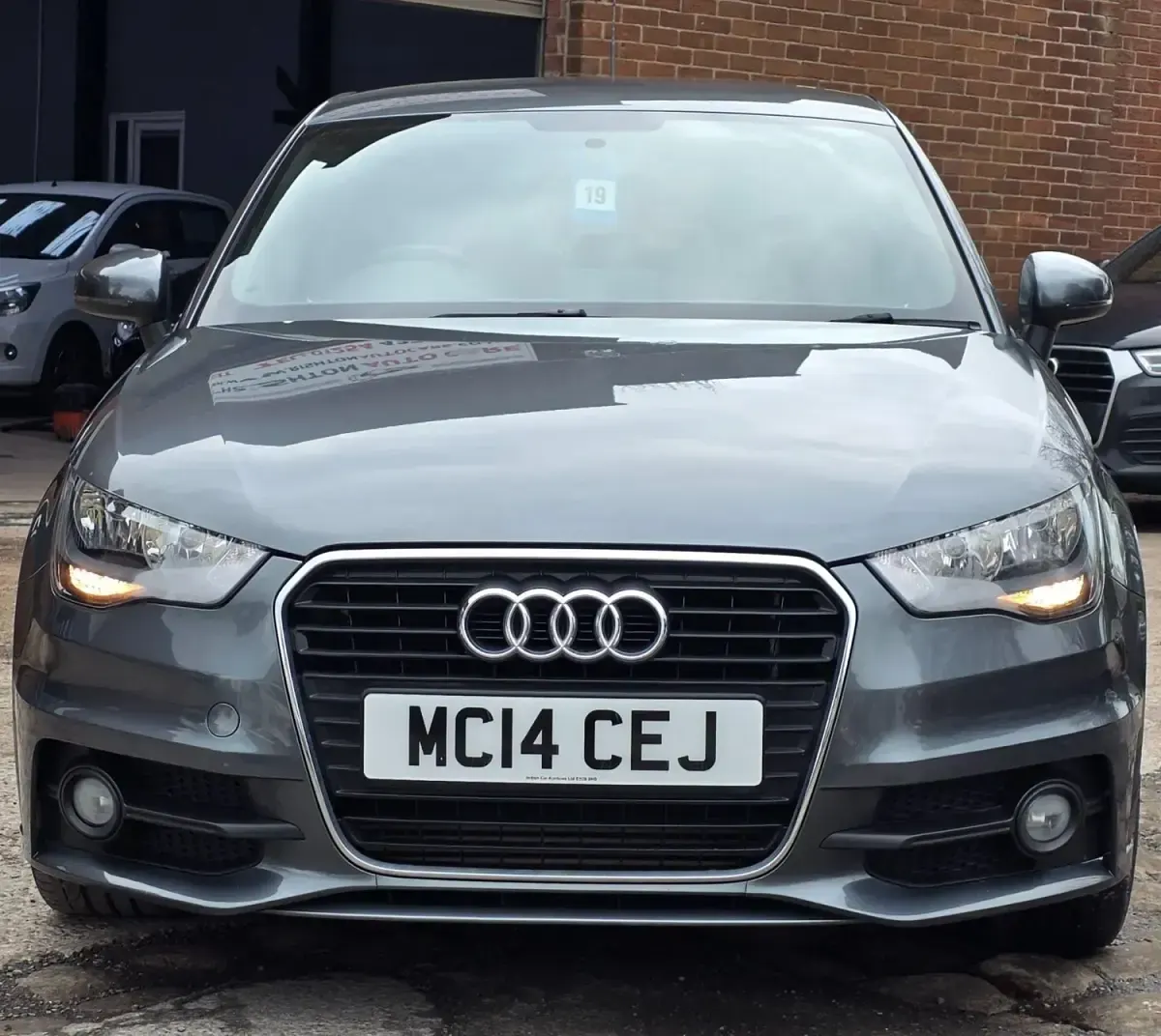 Usado Audi A1 Sportback S-Line 105 CV (77 kW) 2014 Gris Utilitario