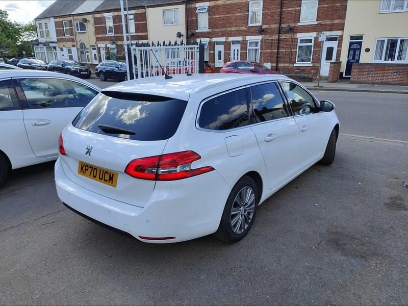 Second-hand Peugeot 308 SW Allure 2020 Alb Break