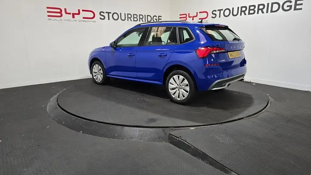 Used Skoda Kamiq SE 115 HP (84 kW) 2022 Blue SUV