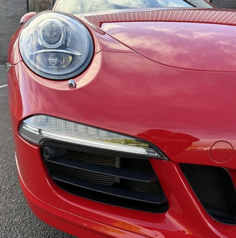 Used Porsche 911 Carrera S 400 HP (294 kW) 2013 Guards red Coupe