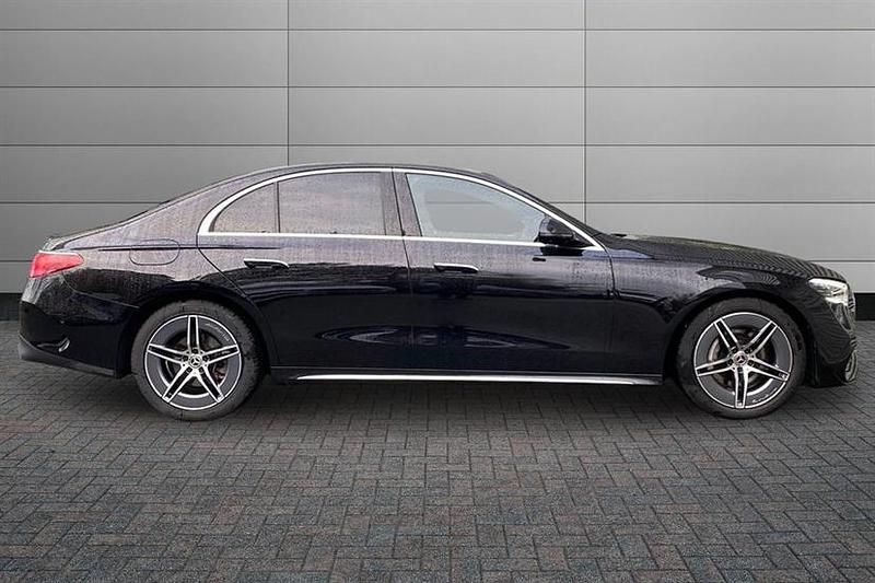 Begagnad Mercedes E220 Advanced 197 HK (144 kW) 2024 Svart Sedan