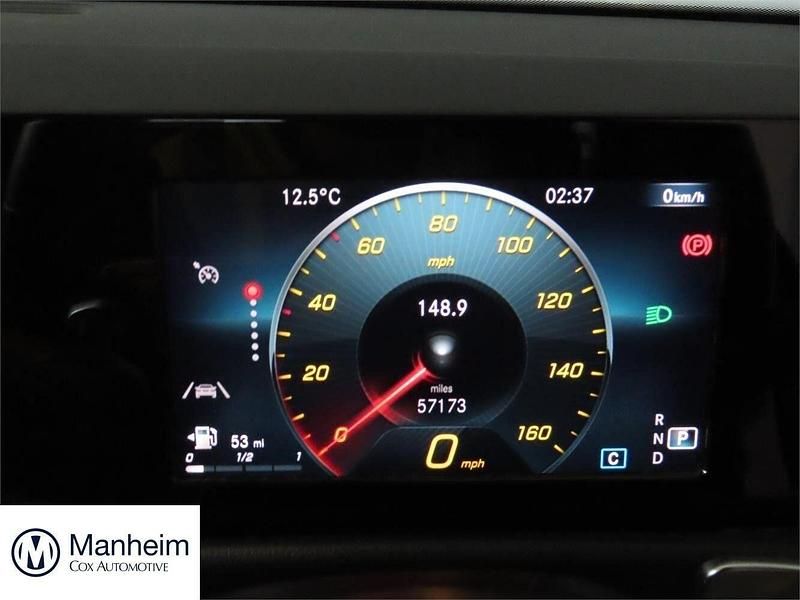 Used Mercedes GLB200 AMG line 163 HP (119 kW) 2021 White SUV