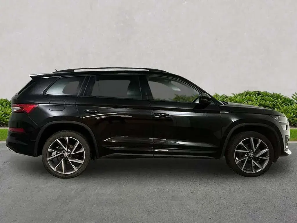 Used Skoda Kodiaq SportLine 150 HP (110 kW) 2022 Black SUV