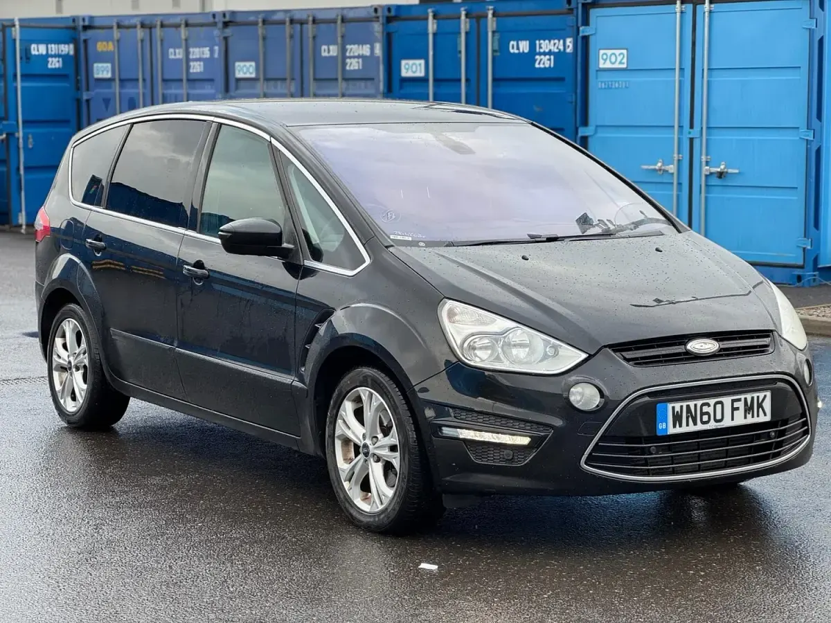Used Ford S-MAX Titanium 140 HP (102 kW) 2010 Black MPV