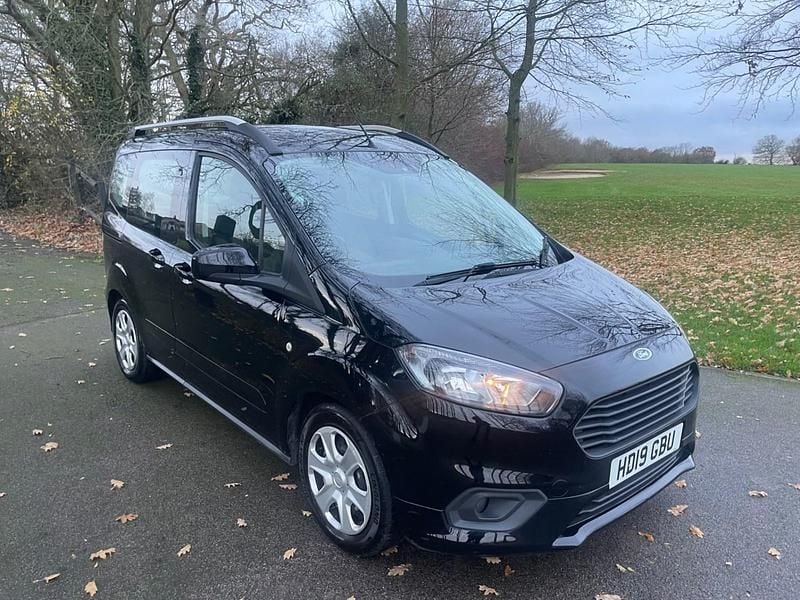 Used Ford Tourneo Courier Zetec 2019 Black MPV