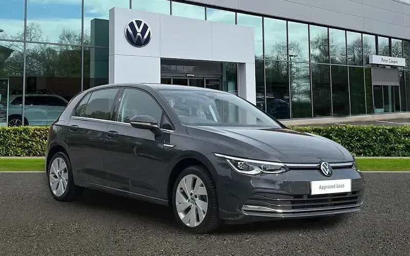Used VW Golf VIII Style 131 HP (96 kW) 2024 Hatchback