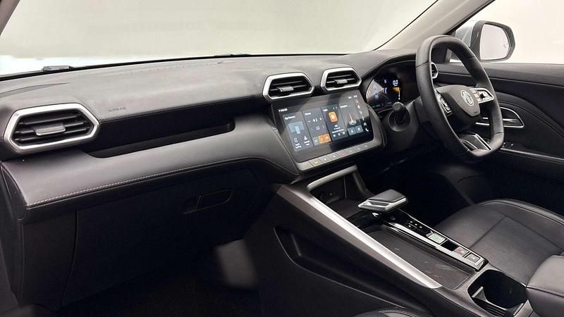 Used MG ZS Trophy 2024 Silver SUV