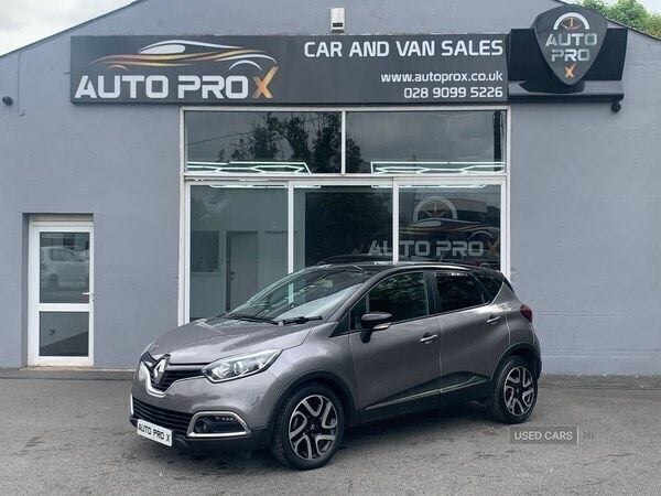 Grey/black Used 2016 Renault Captur Dynamique SUV | £6,950 (Super price) - Image 1/4