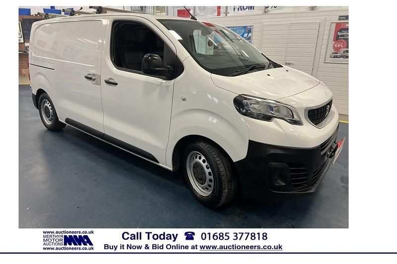 White Used 2021 Peugeot Expert Van | £9,090 (Good price) - Image 1/4