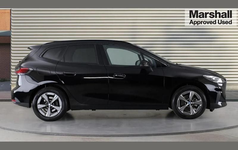 Used BMW 220 Sport Line 154 HP (113 kW) 2023 Black Estate