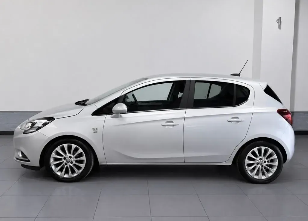 Used Vauxhall Corsa 90 HP (66 kW) 2016 Silver Hatchback