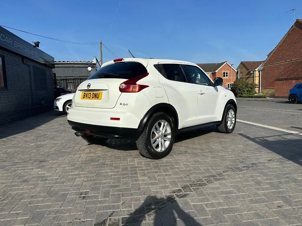 Used Nissan Juke Tekna 2013 White SUV
