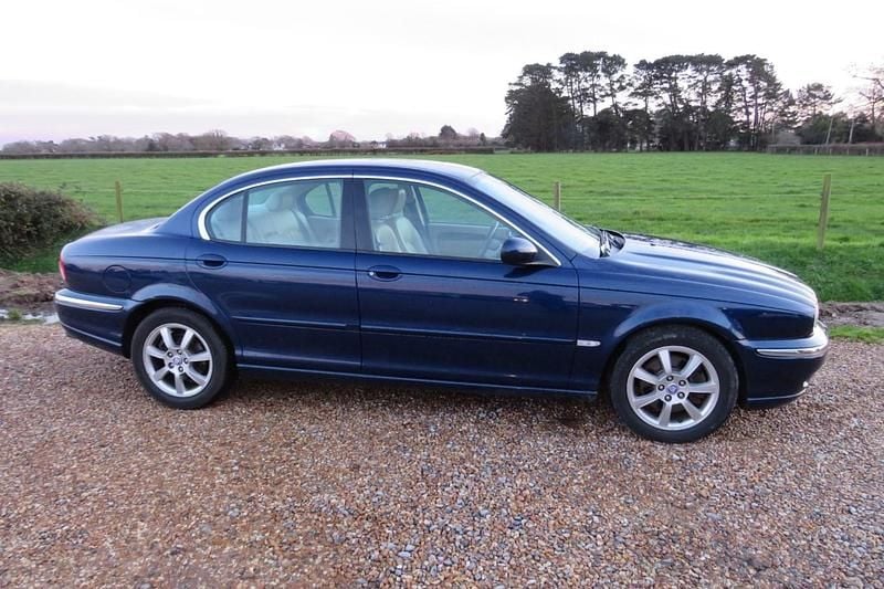 Used Jaguar X-type SE 130 HP (95 kW) 2004 Blue Sedan