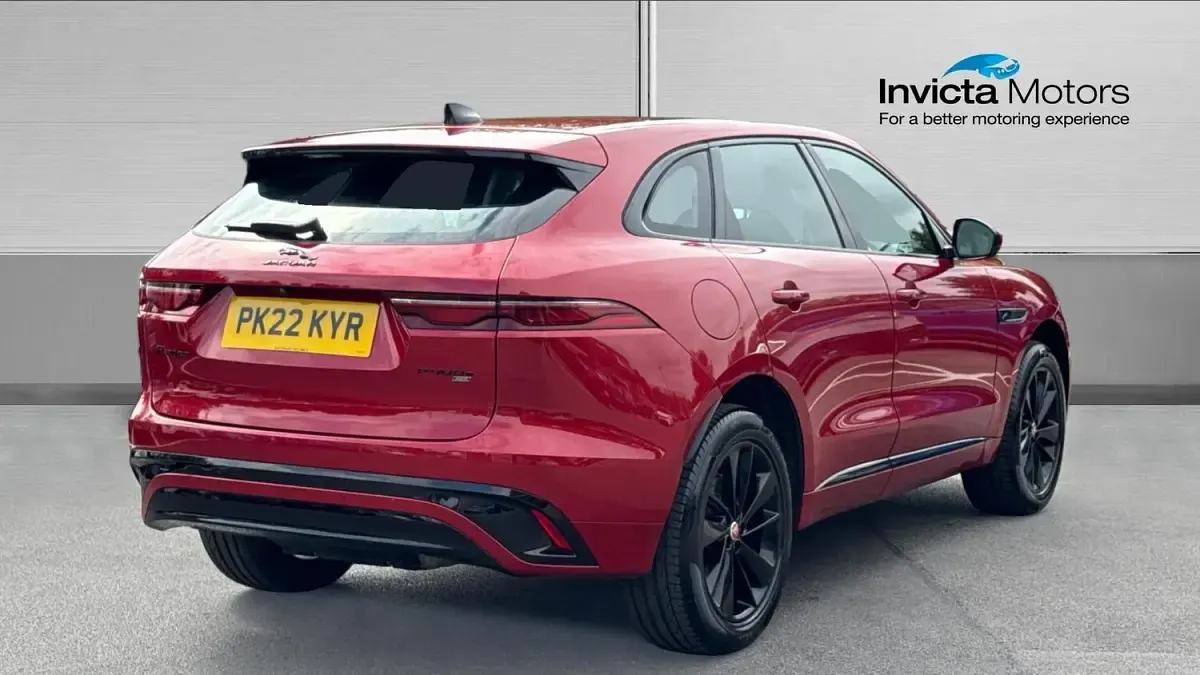 Used Jaguar F-Pace R-Dynamic 404 HP (297 kW) 2022 Firenze red metallic SUV