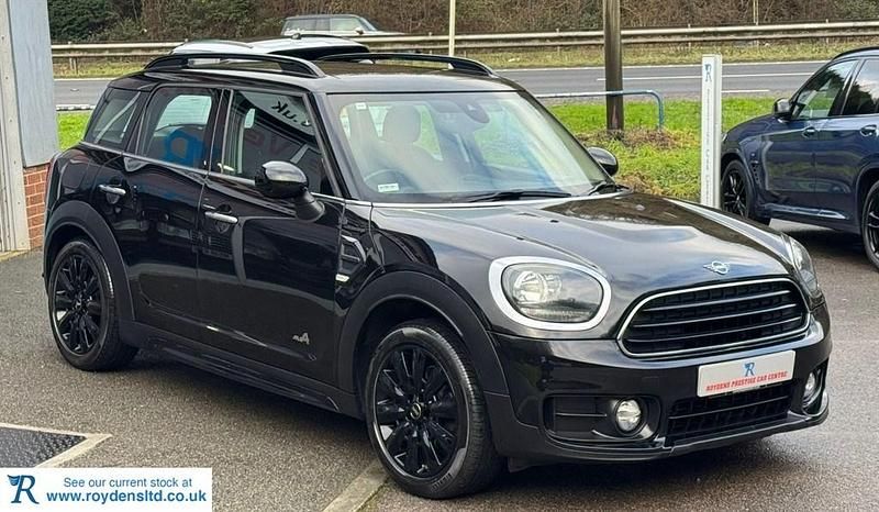 Usado Mini Cooper D 150 HP (110 kW) 2019 Preto Citadino