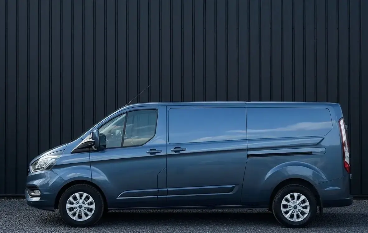 Używany Ford Transit Custom Limited 170 KM (125 kW) 2018 Niebieski Van
