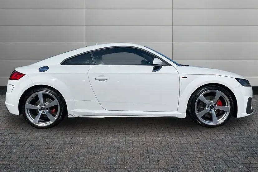 Used Audi TT S-Line 197 HP (144 kW) 2023 White Coupe