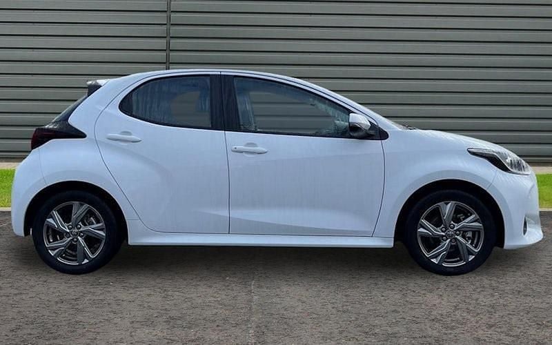 Used Toyota Yaris Hybrid 116 HP (85 kW) 2026 Hatchback