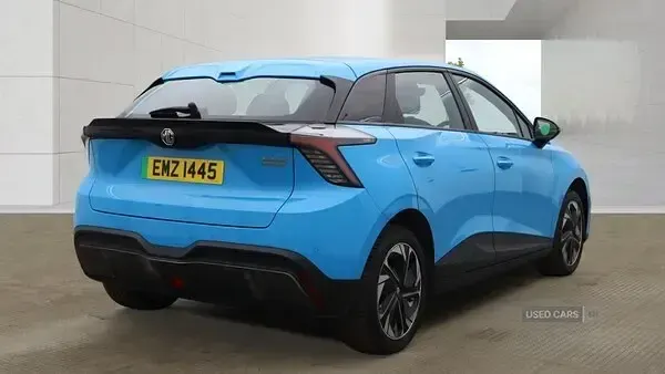 Used MG MG4 EV SE 149 kW (203 HP) 2024 Blue Hatchback