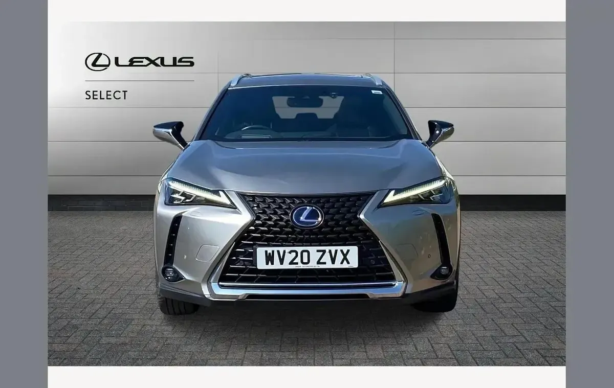 Used Lexus UX 250h 184 HP (135 kW) 2020 Silver SUV