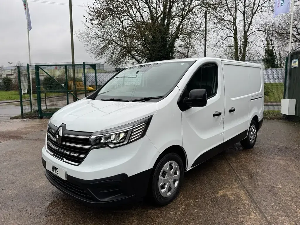 Used Renault Trafic Business 2022 White MPV